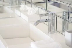 BiOHY Sanitärreiniger (10l Kanister) | Kalkzersetzendes Konzentrat Für Den Sanitärbereich | Badreiniger Mit Angenehme & Frischen Duft | EXTRA STARK -Laden Für Reinigungsmittel e60670df c82b 4f9c ba8b 7f52139819cc